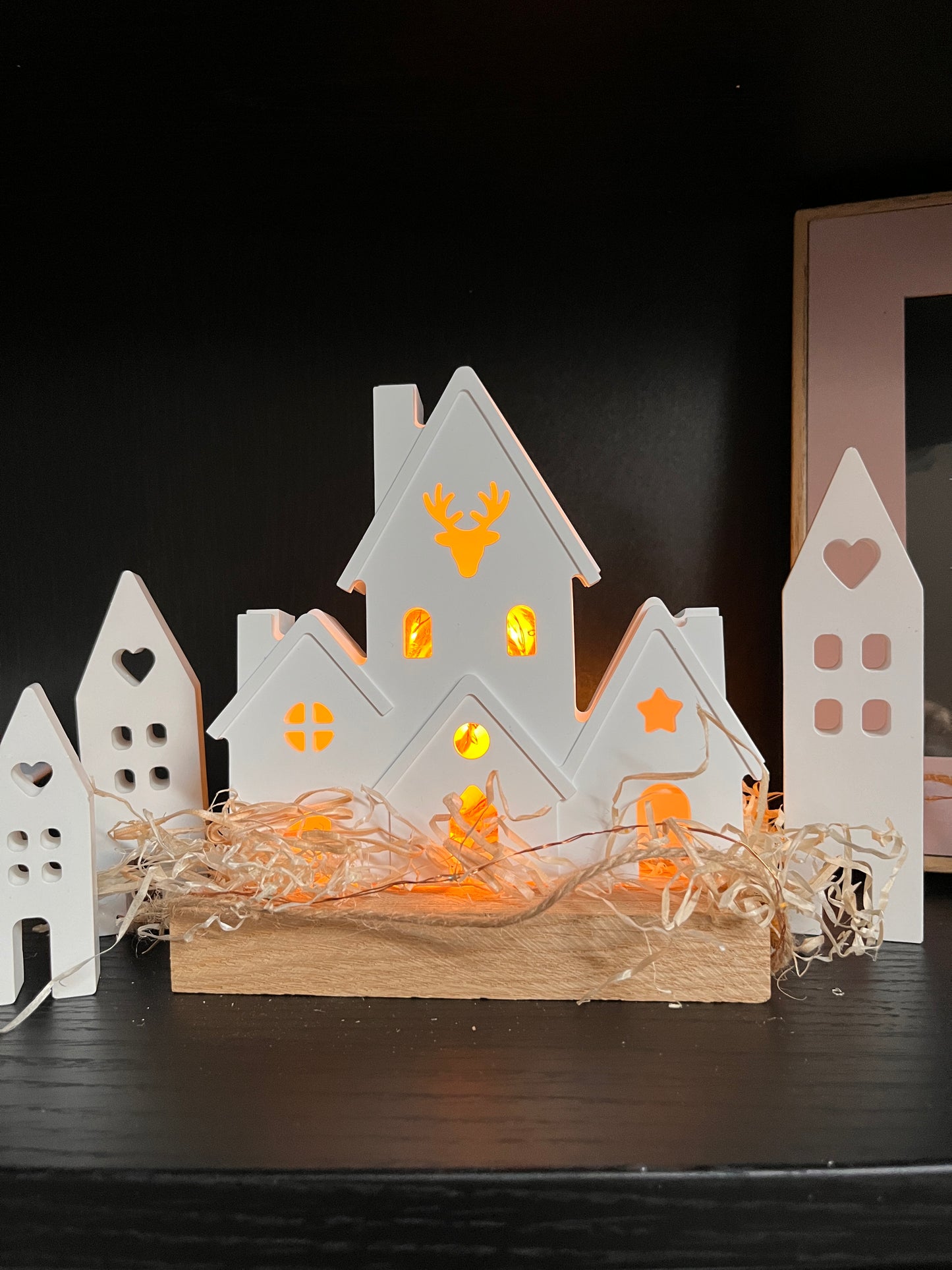 Keramik Lichterhaus Weihnachten – Deko Haus mit LED – Winter Deko, Weihnachtsdeko, skandinavische Deko, Lichthaus Keramik