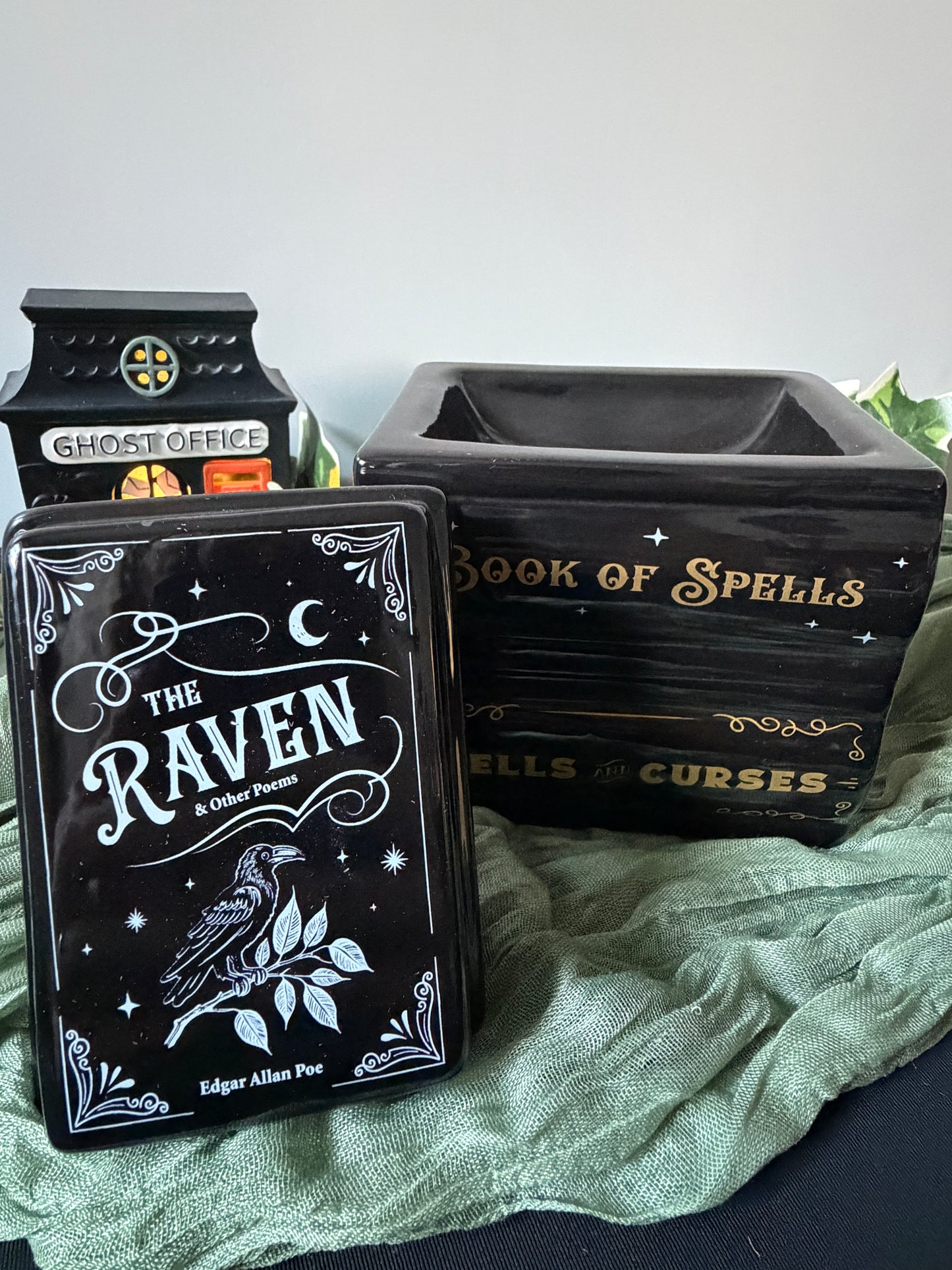 Bücher Duftlampe • Book of Spells • Duftwachs • Witchy • Bookie