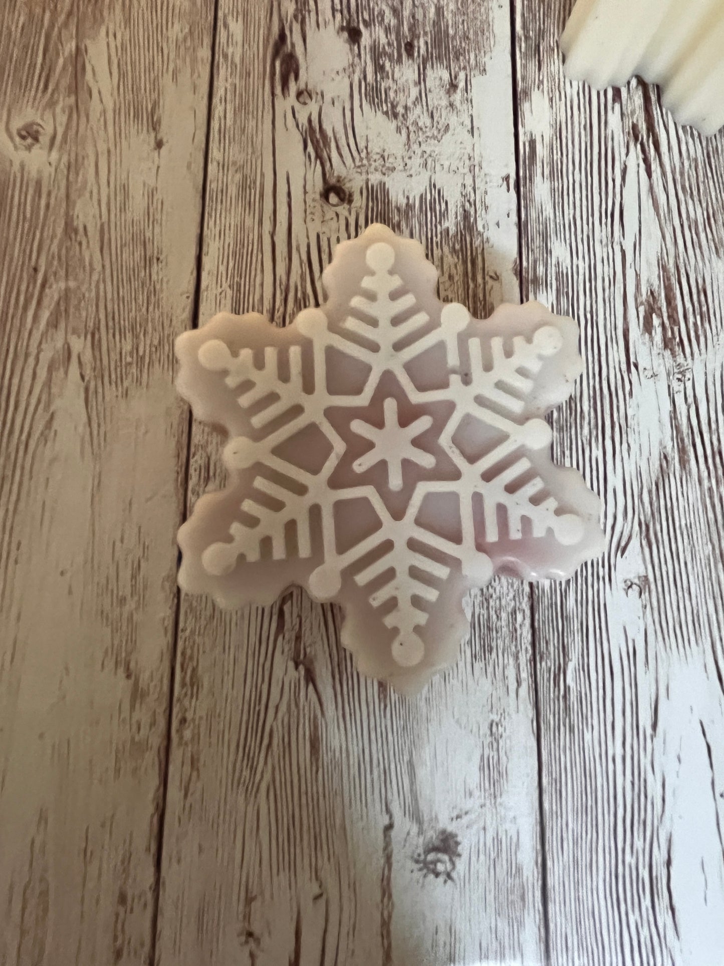 Schneeflocken-Kerze aus Sojawachs • 75g • Handgegossen • Optional mit Duft