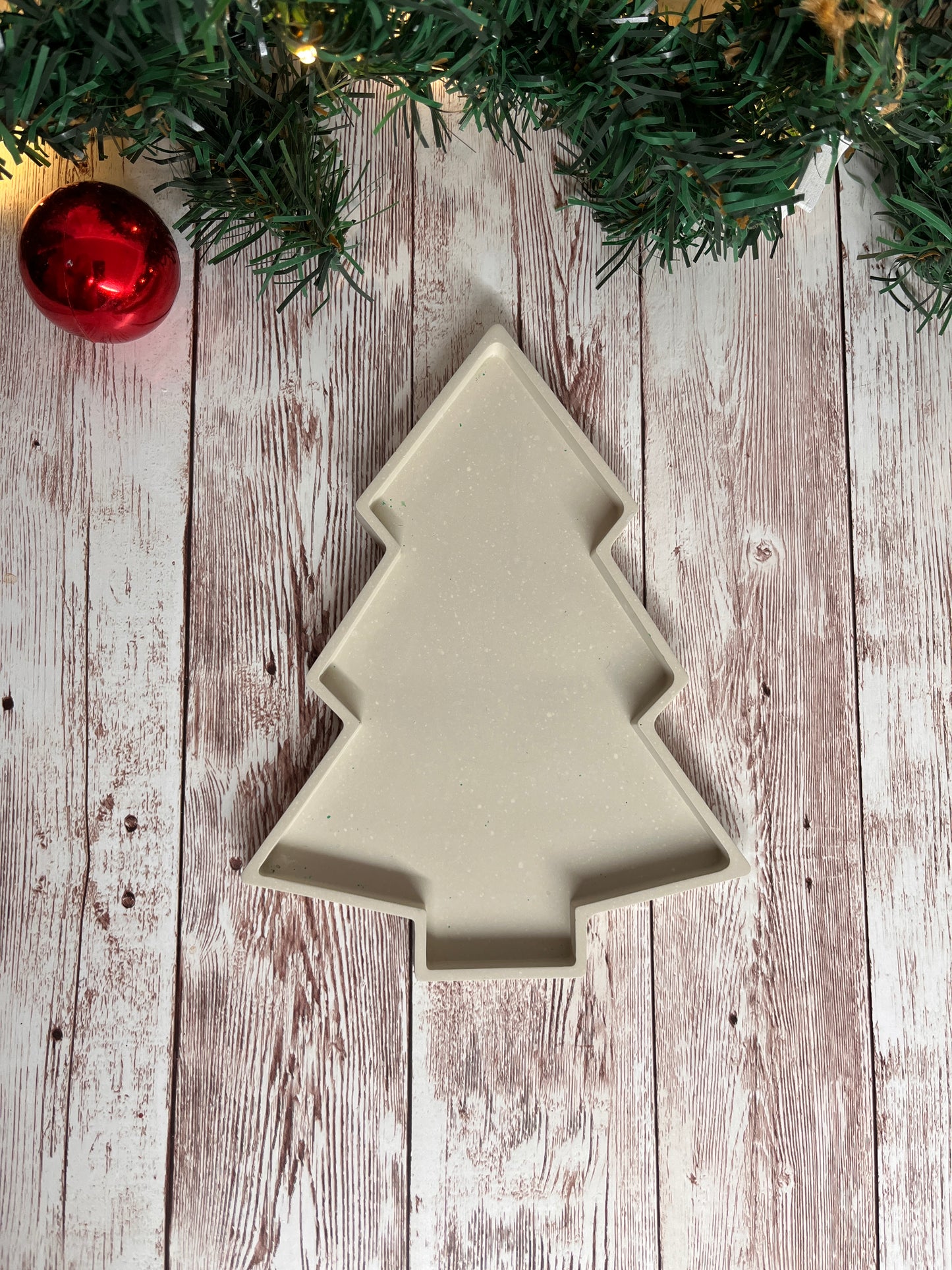 Keramik Weihnachtsbaum Schale • Festliche Deko • Servierschale Weihnachten • In 5 Farben • Gold oder Silber Rand • Weihnachtsgeschenk